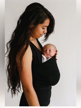 LALABU Black Babywearing Wrap Top